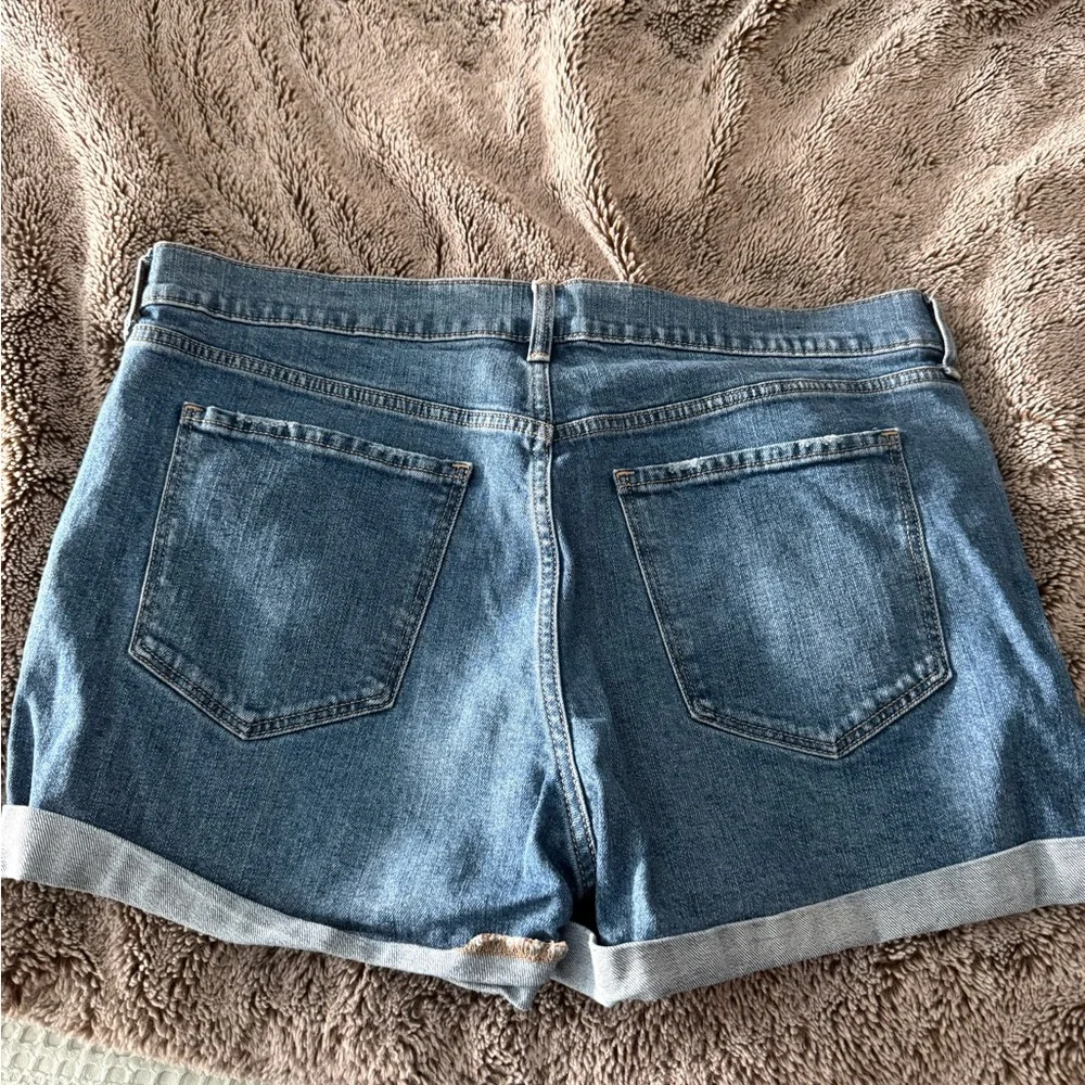 Old Navy Distressed Blue Jean Shorts - Picture 3 of 3